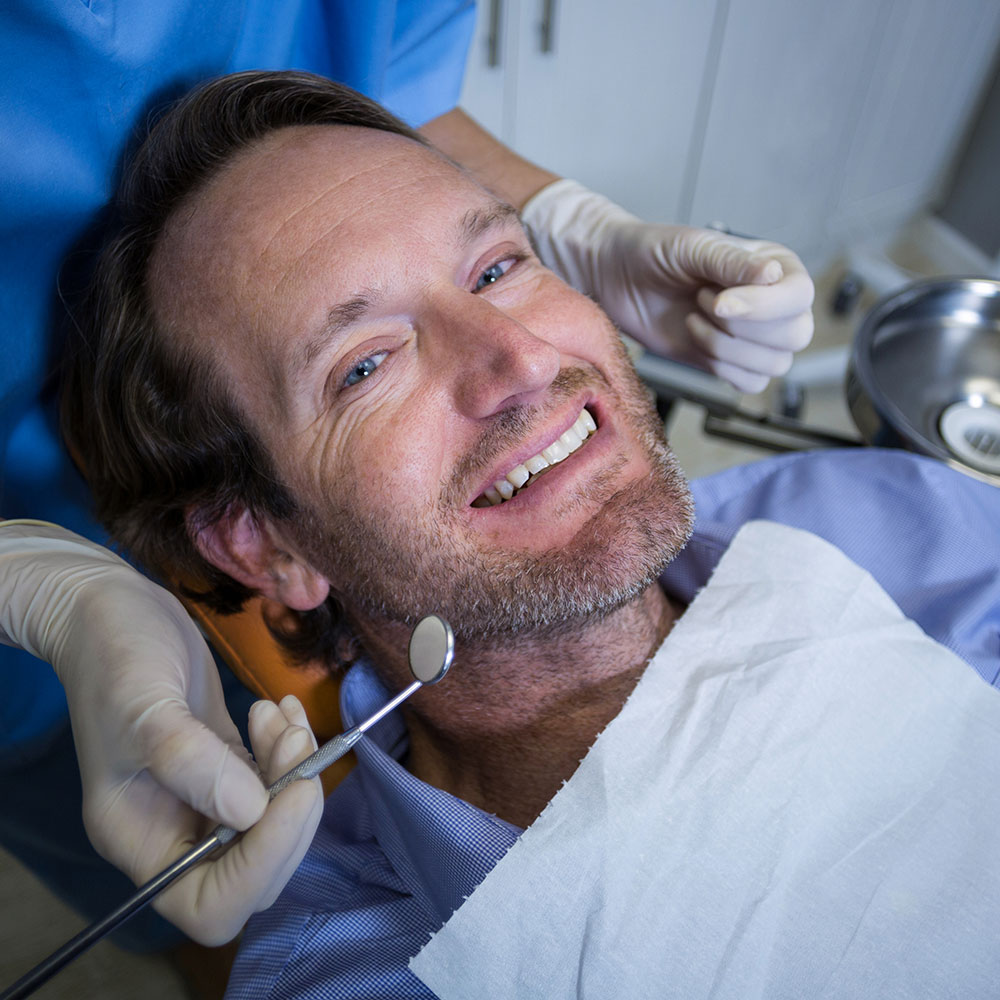 Emergency dentist patient near Bellflower
